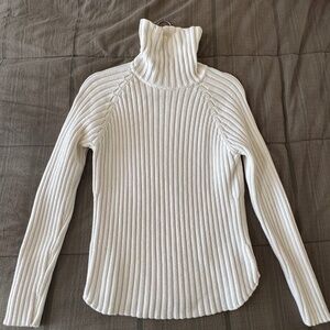 WHITE GAP MEDIUM CABLE SWEATER